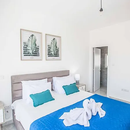 Vie Bleu 3 * Protaras