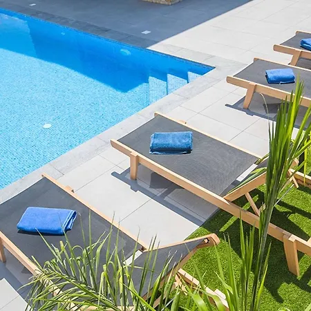 Vie Bleu 3 Villa *