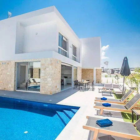 Villa Vie Blue 3
